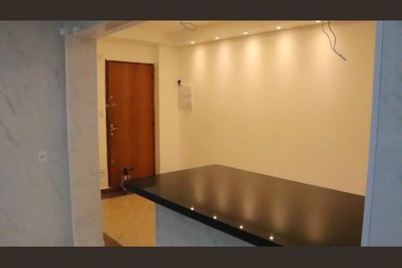 Apartamento à venda com 74m², 2 quartos e sem vaga