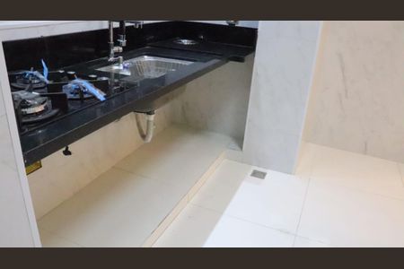 Apartamento à venda com 74m², 2 quartos e sem vaga