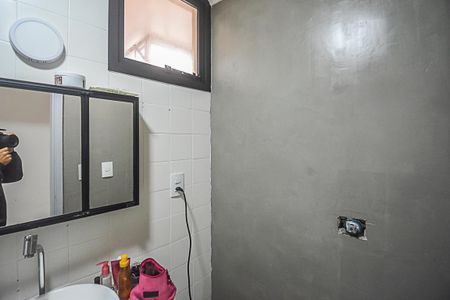 Apartamento à venda com 68m², 3 quartos e 1 vaga Apartamento à venda com 68m², 3 quartos e 1 vagaBanheiro
