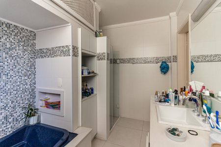 Apartamento à venda com 180m², 3 quartos e 1 vagaBanheiro da Suíte