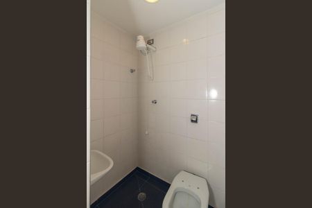 Apartamento para alugar com 260m², 3 quartos e 4 vagasBanheiro de Serviço
