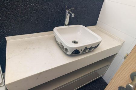 Apartamento para alugar com 260m², 3 quartos e 4 vagasBanheiro da Suíte 2