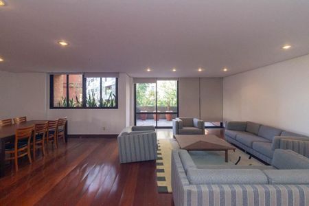 Apartamento para alugar com 260m², 3 quartos e 4 vagasÁrea comum - Salão de festas