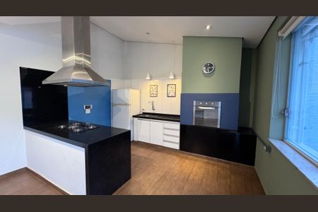 Casa à venda com 334m², 6 quartos e 9 vagas Casa à venda com 334m², 6 quartos e 9 vagasÁrea comum