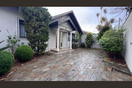 Casa à venda com 334m², 6 quartos e 9 vagas Casa à venda com 334m², 6 quartos e 9 vagasÁrea comum