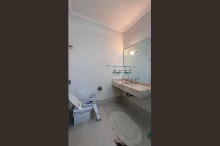 Casa à venda com 334m², 6 quartos e 9 vagas Casa à venda com 334m², 6 quartos e 9 vagasBanheiro da Suíte 2