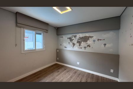 Casa à venda com 334m², 6 quartos e 9 vagas Casa à venda com 334m², 6 quartos e 9 vagasQuarto 2 - Fundos