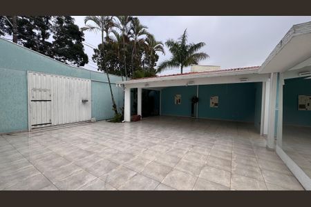 Casa à venda com 334m², 6 quartos e 9 vagas Casa à venda com 334m², 6 quartos e 9 vagasGaragem