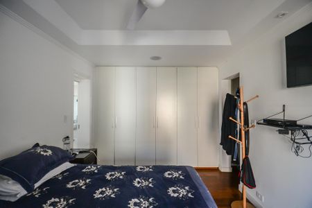 Apartamento à venda com 170m², 3 quartos e 3 vagas Apartamento à venda com 170m², 3 quartos e 3 vagasSuíte 1