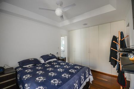 Apartamento à venda com 170m², 3 quartos e 3 vagas Apartamento à venda com 170m², 3 quartos e 3 vagasSuíte 1