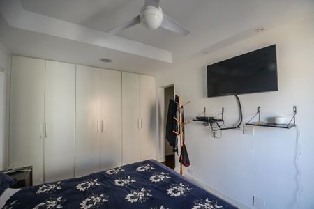 Apartamento à venda com 170m², 3 quartos e 3 vagas Apartamento à venda com 170m², 3 quartos e 3 vagasSuíte 1