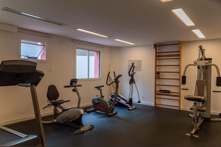 Apartamento à venda com 170m², 3 quartos e 3 vagas Apartamento à venda com 170m², 3 quartos e 3 vagasÁrea comum - Academia