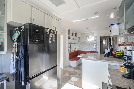 Apartamento à venda com 170m², 3 quartos e 3 vagas Apartamento à venda com 170m², 3 quartos e 3 vagasCozinha