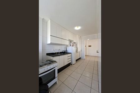 Apartamento para alugar com 104m², 3 quartos e 2 vagas Apartamento para alugar com 104m², 3 quartos e 2 vagasCozinha