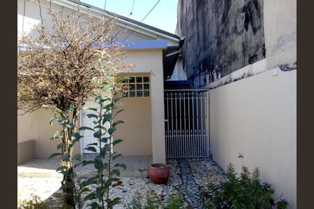 Casa à venda com 121m², 2 quartos e 2 vagas Casa à venda com 121m², 2 quartos e 2 vagasFoto 03