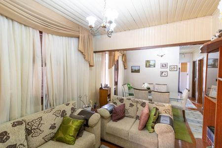 Sala de casa para alugar com 3 quartos, 190m² em Camaquã, Porto Alegre