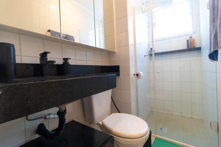 Apartamento à venda com 56m², 2 quartos e 1 vaga Apartamento à venda com 56m², 2 quartos e 1 vagaBanheiro