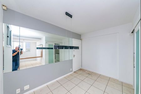 Apartamento à venda com 70m², 2 quartos e 2 vagas Apartamento à venda com 70m², 2 quartos e 2 vagasSala