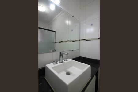 Casa à venda com 207m², 3 quartos e 2 vagasBanheiro da Suíte