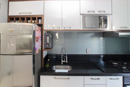 Apartamento à venda com 66m², 2 quartos e 1 vaga Apartamento à venda com 66m², 2 quartos e 1 vagaCozinha e Área de Serviço