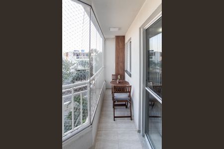 Apartamento à venda com 66m², 2 quartos e 1 vaga Apartamento à venda com 66m², 2 quartos e 1 vagaSala - Varanda