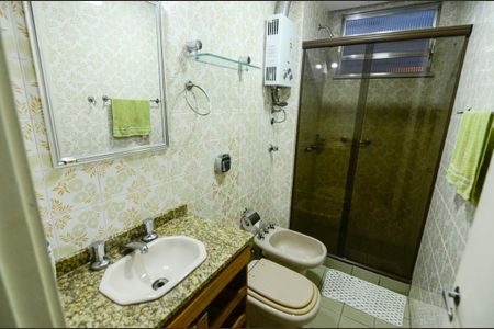 Apartamento à venda com 120m², 3 quartos e 1 vagaBanheiro Social