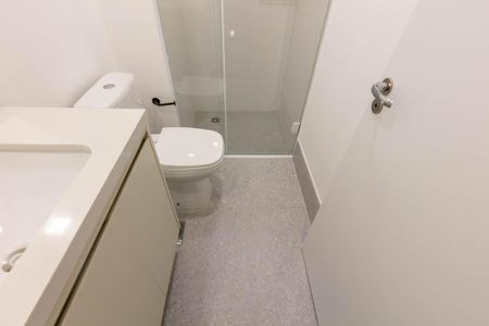 Banheiro de kitnet/studio para alugar com 1 quarto, 25m² em Santa Cecilia, São Paulo