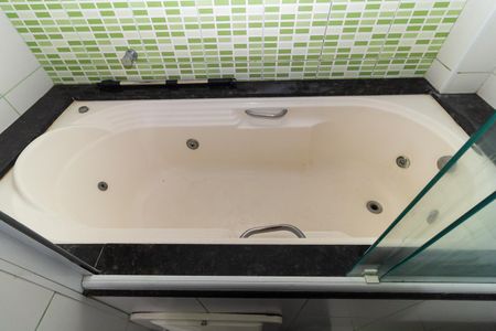 Apartamento à venda com 82m², 3 quartos e 1 vaga Apartamento à venda com 82m², 3 quartos e 1 vagaBanheiro