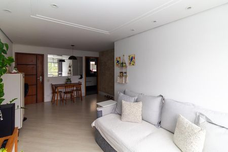 Apartamento à venda com 82m², 3 quartos e 1 vaga Apartamento à venda com 82m², 3 quartos e 1 vagaSala