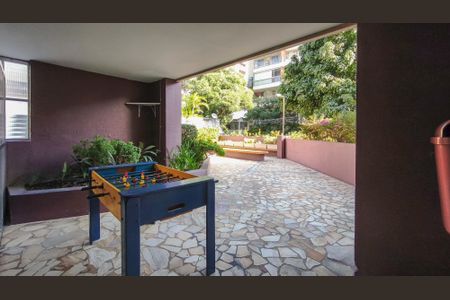 Apartamento à venda com 77m², 2 quartos e 1 vaga Apartamento à venda com 77m², 2 quartos e 1 vagaÁrea comum - Playground