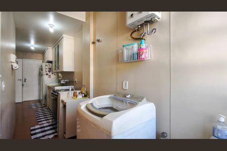 Apartamento à venda com 77m², 2 quartos e 1 vaga Apartamento à venda com 77m², 2 quartos e 1 vagaÁrea de Serviço