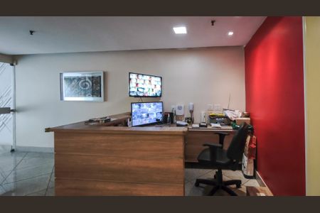 Apartamento à venda com 77m², 2 quartos e 1 vaga Apartamento à venda com 77m², 2 quartos e 1 vagaFachada e portaria