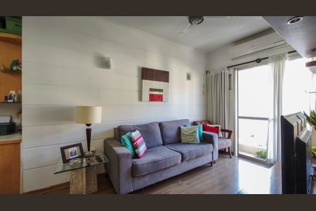 Apartamento à venda com 77m², 2 quartos e 1 vaga Apartamento à venda com 77m², 2 quartos e 1 vagaSala