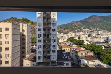 Apartamento à venda com 77m², 2 quartos e 1 vaga Apartamento à venda com 77m², 2 quartos e 1 vagaÁrea de Serviço