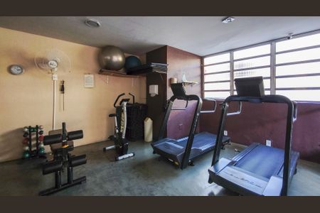 Apartamento à venda com 77m², 2 quartos e 1 vaga Apartamento à venda com 77m², 2 quartos e 1 vagaÁrea comum - Academia