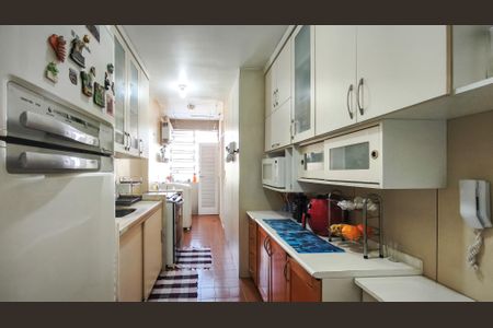 Apartamento à venda com 77m², 2 quartos e 1 vaga Apartamento à venda com 77m², 2 quartos e 1 vagaCozinha