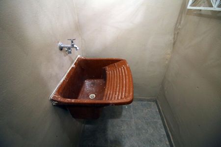 Casa à venda com 40m², 2 quartos e 1 vagaÁrea de Serviço