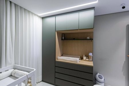 Apartamento à venda com 178m², 3 quartos e 2 vagasQuarto 2