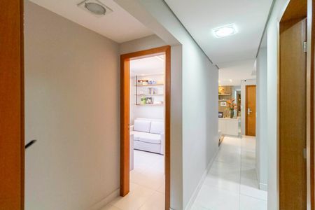 Apartamento à venda com 178m², 3 quartos e 2 vagasCorredor