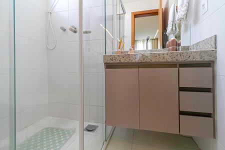 Apartamento à venda com 178m², 3 quartos e 2 vagasBanheiro da Suíte