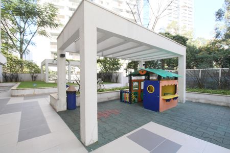 Apartamento à venda com 84m², 2 quartos e 1 vaga Apartamento à venda com 84m², 2 quartos e 1 vagaÁrea comum - Playground