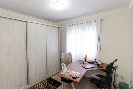 Casa à venda com 235m², 3 quartos e 5 vagas Casa à venda com 235m², 3 quartos e 5 vagasQuarto 2