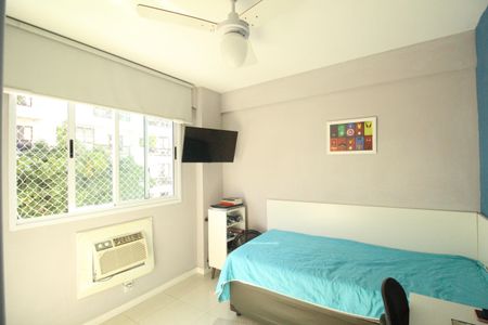 Apartamento à venda com 76m², 3 quartos e 1 vagaQuarto 2