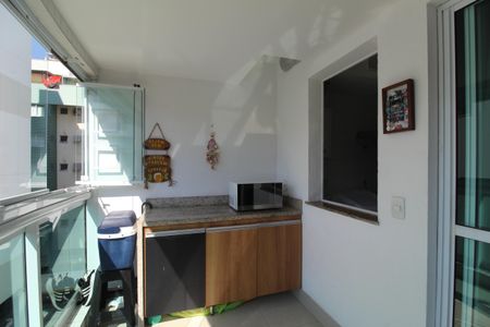 Apartamento à venda com 76m², 3 quartos e 1 vagaSala - Varanda