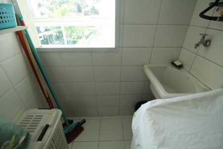 Apartamento à venda com 76m², 3 quartos e 1 vagaÁrea de serviço