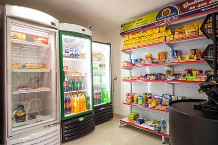 Apartamento à venda com 54m², 2 quartos e 1 vaga Apartamento à venda com 54m², 2 quartos e 1 vagaMercadinho