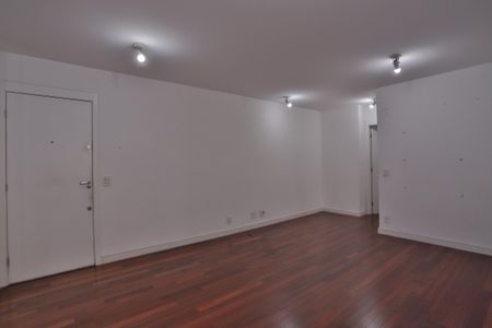 Apartamento à venda com 43m², 1 quarto e sem vaga Apartamento à venda com 43m², 1 quarto e sem vagaSala