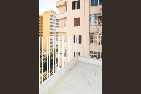 Apartamento à venda com 176m², 3 quartos e sem vaga Apartamento à venda com 176m², 3 quartos e sem vagaSacada