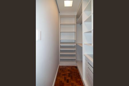 Apartamento à venda com 176m², 3 quartos e sem vaga Apartamento à venda com 176m², 3 quartos e sem vagaSuíte