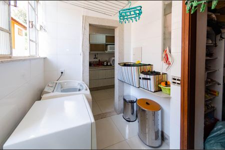 Apartamento à venda com 120m², 3 quartos e 2 vagasÁrea de serviço